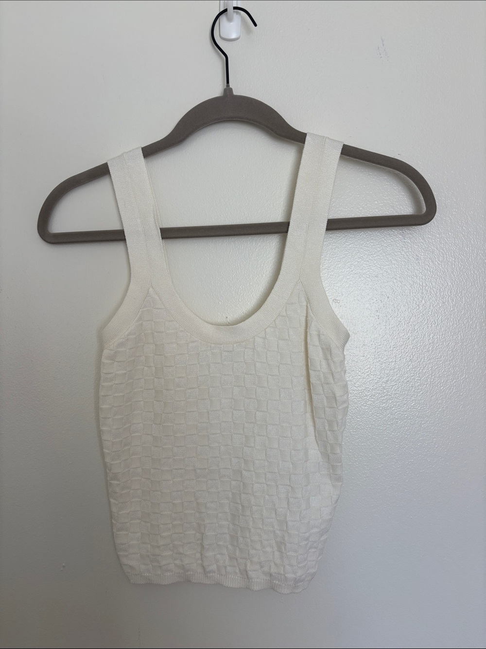 Abercrombie and Fitch Women’s Cream Textured Knit Tank Top